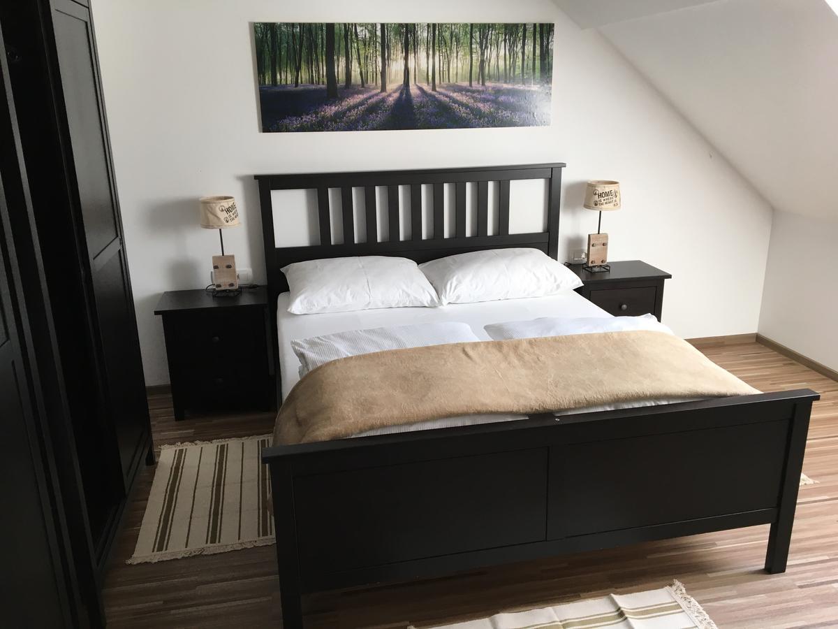 Apartments Avio Zgornji Brnik ภายนอก รูปภาพ