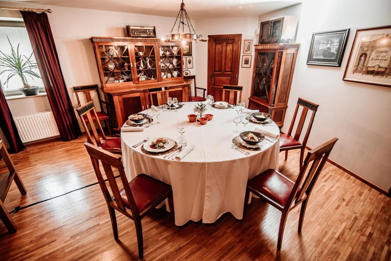 Apartments Avio Zgornji Brnik ภายนอก รูปภาพ